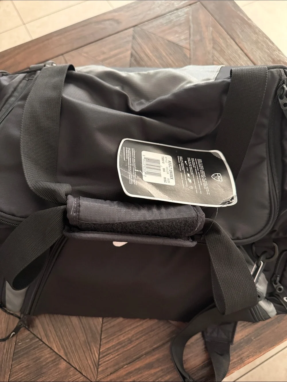 Nike Golf Black & Gray Duffel Bag NWT Adjustable Strap